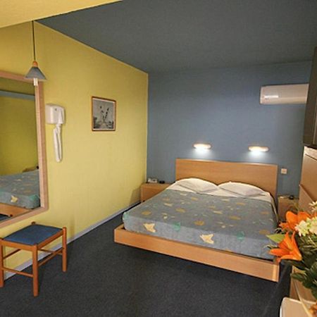 Phaedra Hotel Rhodes City Bagian luar foto